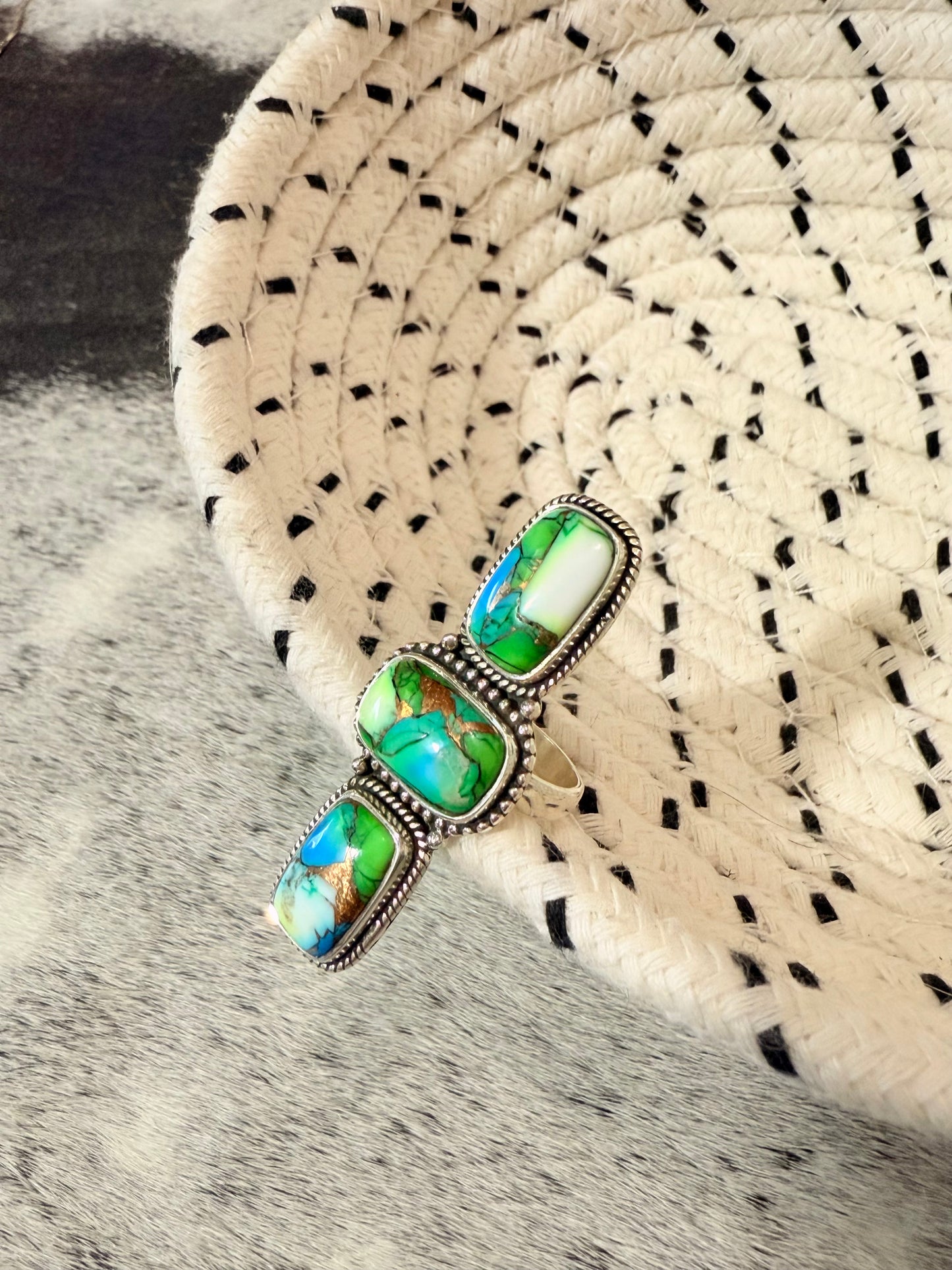 Sz 7 Peacock Dahlia Ring